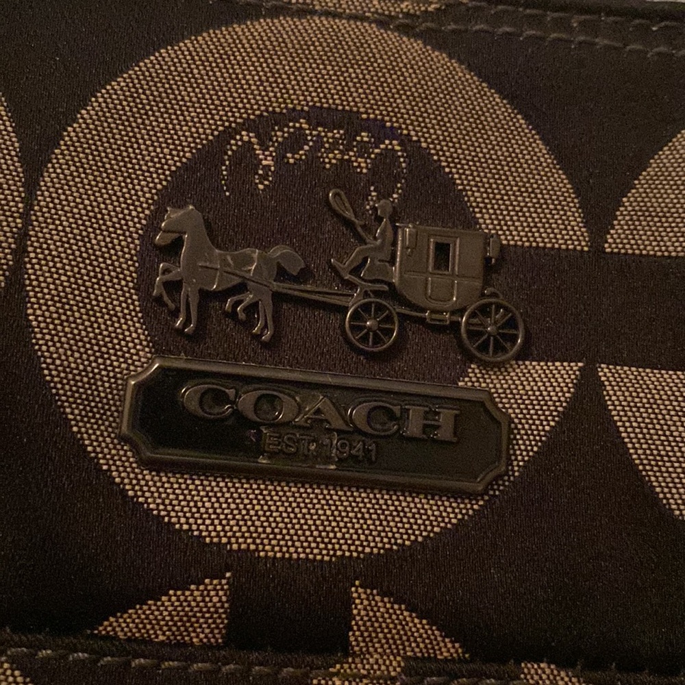 Coach Designer Handbag Authentic - Picture 3 of 5